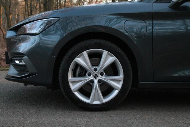 Seat LEON Sportstourer 1.4 TSI eHybrid PHEV FR | Pano | ACC | Keyless