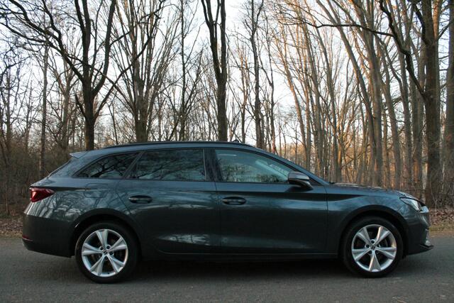 Seat LEON Sportstourer 1.4 TSI eHybrid PHEV FR | Pano | ACC | Keyless