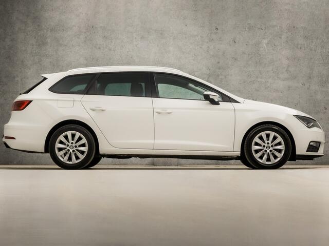 Seat LEON 1.0 TSI Sport Automaat (FULL OPTION, VIRTUAL COCKPIT, APPLE CARPLAY, NAVIGATIE, LEDER, CAMERA, SPORTSTOELEN, STOELVERWARMING, GETINT GLAS, LED KOPLAMPEN, NIEUWSTAAT)
