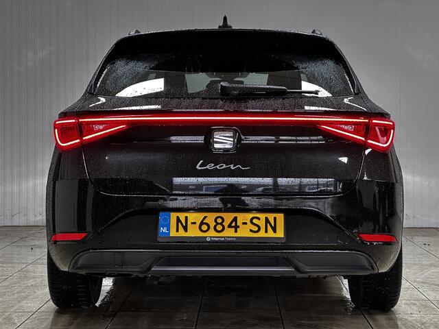 Seat LEON Sportstourer 1.0 TSI Style Business Intense/ Nieuw Model!/ Camera/ Virtual Cockpit/ Keyless-GO/ LED Koplampen/ Lane-Assist./ Apple + Android/ PDC V+A/ Extra getint glas/ Adaptive Cruise/ 16'' LMV/ Multi. LEDER. Stuur.