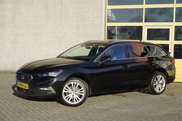 Seat LEON Sportstourer 1.5 TSI Style Launch Edition BJ2021 Lmv 17" | Led V+A | Pdc | Elek. trekhaak | Achteruitrijcamera | App-Connect | Navi | Virtual cockpit | Climate control | Cruise control | Extra getint glas