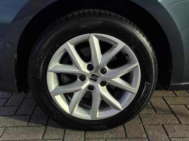 Seat LEON 1.5 TSI | ACC | Navi | Stoel/Stuurverwarming | Apple Carplay | Navi | Parkeersensoren V+A