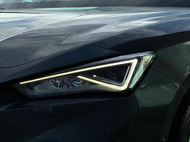 Seat LEON 1.5 TSI | ACC | Navi | Stoel/Stuurverwarming | Apple Carplay | Navi | Parkeersensoren V+A