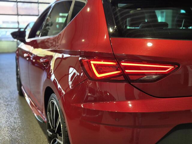 Seat LEON 2.0 TSI CUPRA 300 Performance Panorama | Virtual | Camera | BEATS | LED