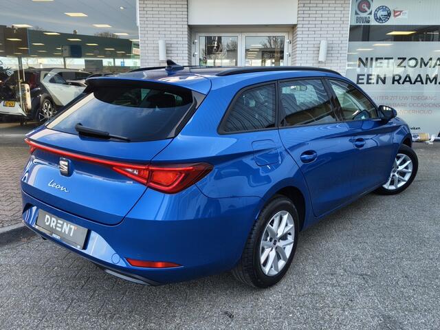 Seat LEON Sportstourer 1.5 eTSI 110 kW Style | Sensoren v/a | Stoel/Stuurverwarming |