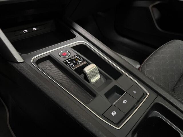 Seat LEON 1.0 eTSI FR Intense Sport Automaat (SCHUIFDAK, BLACK PACK, APPLE CARPLAY, GROOT NAVI, CAMERA, GETINT GLAS, SPORTSTOELEN, KEYLESS, ADAPTIVE CRUISE, NIEUWSTAAT)