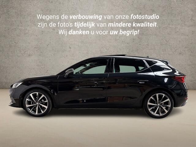 Seat LEON 1.5 eTSI FR Sport 150Pk Automaat (SCHUIFDAK, APPLE CARPLAY, GROOT NAVI, PARKEERSENSOREN, SPORTSTOELEN, LEDER, GETINT GLAS, ADAPTIVE CRUISE, NIEUWSTAAT)