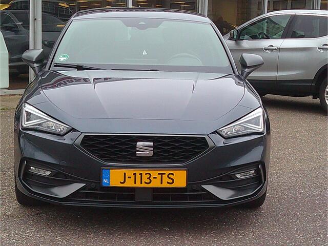 Seat LEON 1.0 TSI FR Launch Edition Staat in Hardenberg