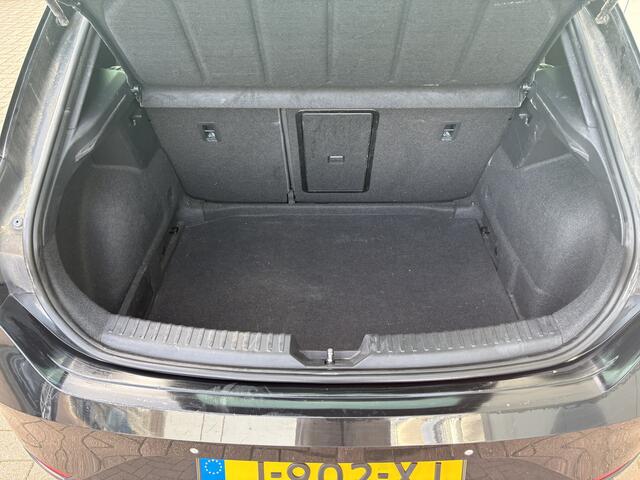 Seat LEON 1.5 TSi 150pk FR Launch Edition CAMERA/KEYLESS/CARPLAY/ADAPT/CRUISE/PDC/18INCH