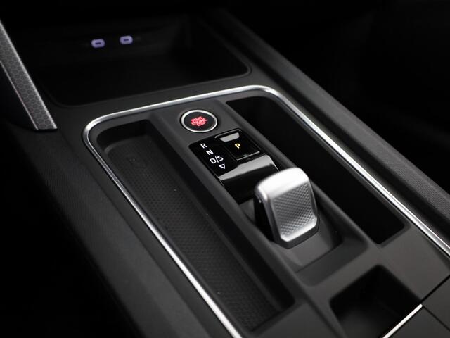 Seat LEON Sportstourer 1.5 TSI e-Hybrid Style Business Intense | Magnetic Tech Metallic | Matrix LED Koplampen