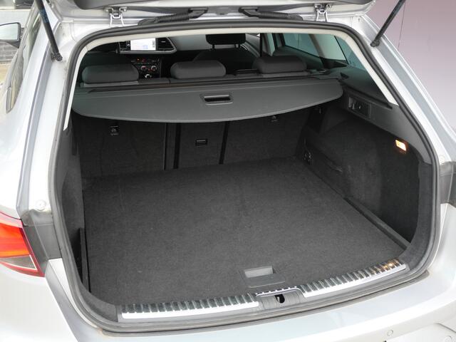 Seat LEON ST 1.0 EcoTSI STYLE INTENSE | NAVIGATIE | CARPLAY | ALL-SEASON | TREKHAAK | APK 02-2027!!