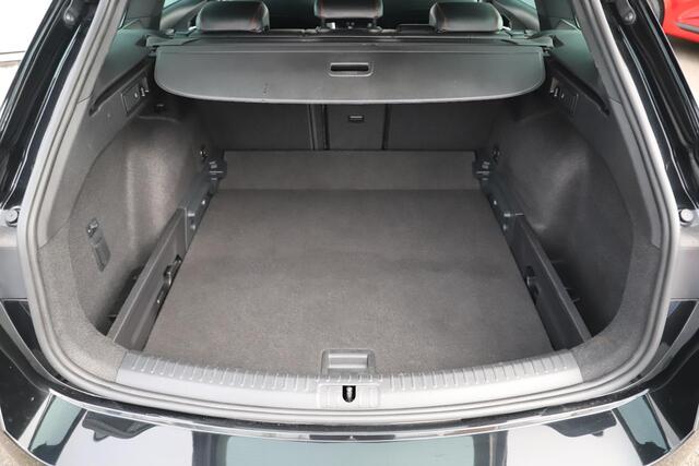 Seat LEON Sportstourer 1.5 TSI FR Launch Edition 150PK Virtual Navigatie Carplay Achteruitrijcamera Clima Stoelverwarming Adaptive Cruise Lane Assist Elektrische Achterklep