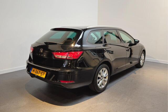 Seat LEON ST 1.5 TSI Style Ultimate Edition - Automaat - Apple Carplay/Android auto - Achteruitrijcamera - Sensoren voor en achter