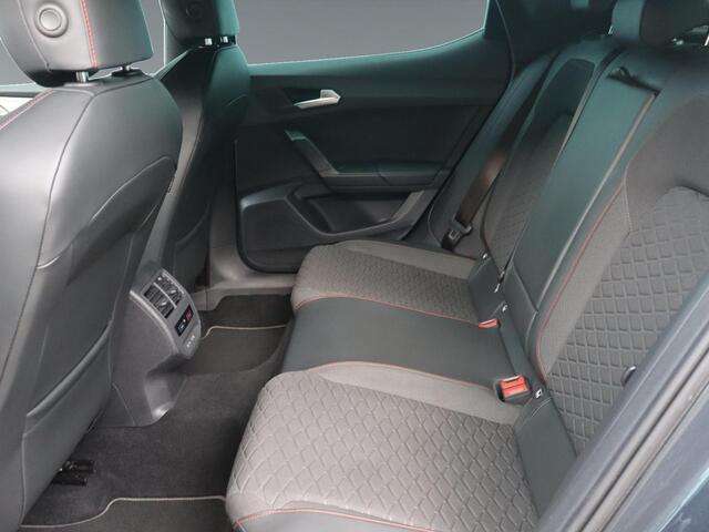 Seat LEON FR 1.5 eTSI 150pk DSG AUTOMAAT | NAVI | TREKHAAK | CLIMA | APPLE CARPLAY / ANDROID AUTO |