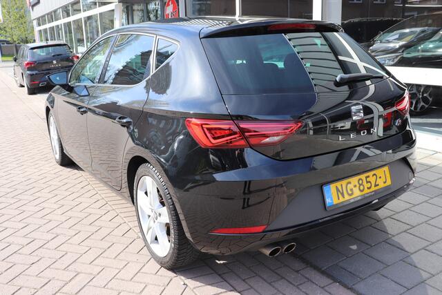 Seat LEON 1.4 EcoTSI FR Navigatie, Full-led.
