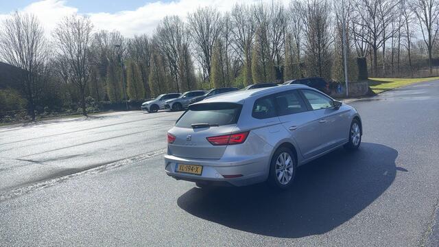 Seat LEON ST 1.0 TSI 115pk Style / Navigatie / Apple Carplay / Camera