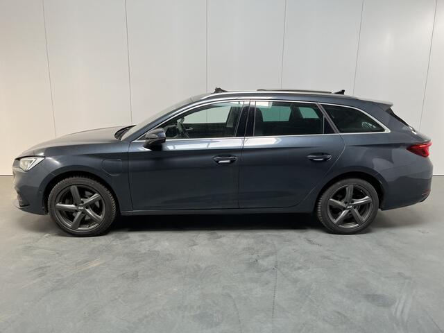 Seat LEON Sportstourer 1.4 TSI eHybrid PHEV Xcellence / AUTOMAAT/ PANO/ PARK. SENSOREN/ KEYLESS/ STOEL-STUURVERWARM./ LED/ BLUETOOTH/ ADAPT. CRUISE/ NAVI/ CLIMA