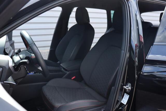 Seat LEON Sportstourer 1.5 eTSI FR Launch Edition O.a: Clima, Navi, ACC, Carplay, PDC, Stoelverw, Etc. All-in prijs!