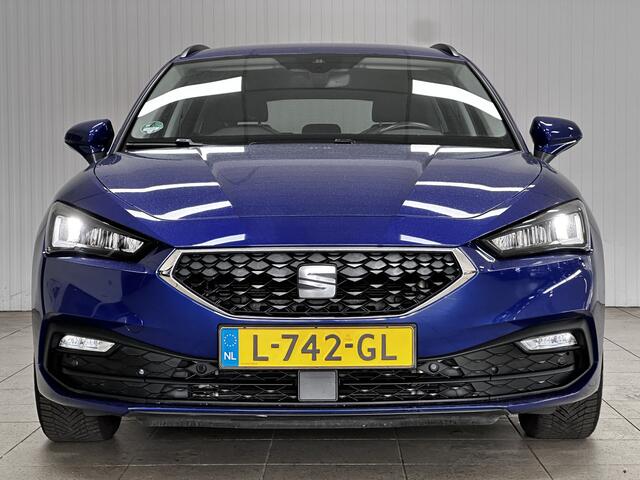 Seat LEON Sportstourer 1.5 TSI Style Business Intense/ Virtual-Dashb./ 16'' LMV/ LED Koplampen/ Keyless-GO/ Adaptive Cruise/ Apple + Android/ Extra getint glas/ Camera/ Lane-Assist./ Navi/ Grootlicht Assist.