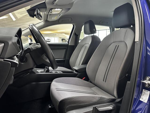 Seat LEON Sportstourer 1.5 TSI Style Business Intense/ Virtual-Dashb./ 16'' LMV/ LED Koplampen/ Keyless-GO/ Adaptive Cruise/ Apple + Android/ Extra getint glas/ Camera/ Lane-Assist./ Navi/ Grootlicht Assist.