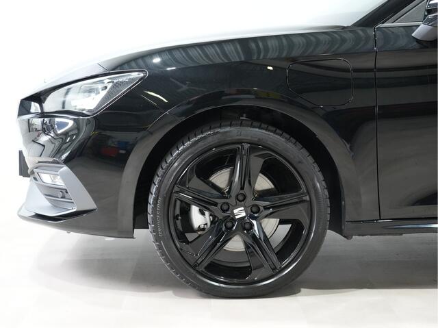 Seat LEON Sportstourer 1.5 TSI e-Hybrid 204pk FR Business | Black Pack | 18" | Camera | Android/Carplay | Full-LED 295
