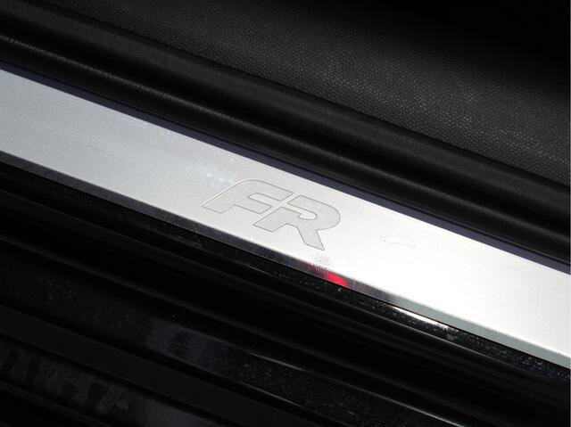 Seat LEON Sportstourer 1.5 TSI e-Hybrid 204pk FR Business | Black Pack | 18" | Camera | Android/Carplay | Full-LED 295