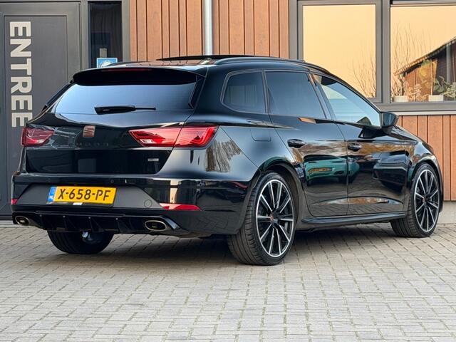 Seat LEON 2.0 TSI CUPRA 300 Performance 4Drive Brembo Virtual Pano Schalen