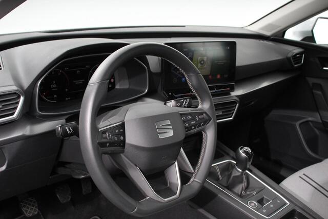 Seat LEON Sportstourer 1.0 TSI Style Nieuw Type ! Navigatie Climate control Cruise adaptive Led Virtual Cockpit Lichtmetalen Velgen Parkeer sensoren Getinte ruiten