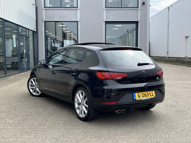 Seat LEON 1.5 TSI FR Business Intense | Leder/LED/Navi/Pano.Dak/Clima/Cruise/18"/Stoelverwarming/Apple CarPlay-Android Auto