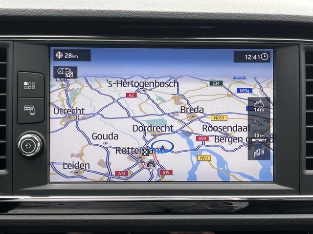 Seat LEON 1.5 TSI FR Business Intense | Leder/LED/Navi/Pano.Dak/Clima/Cruise/18"/Stoelverwarming/Apple CarPlay-Android Auto