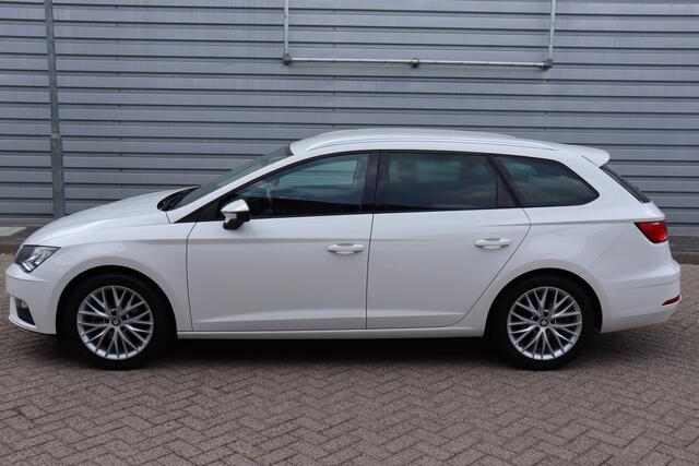 Seat LEON ST 1.0 EcoTSI Style Business Intense O.a: Pdc, Camera, Park.hulp, 17 Inch L.m., Key-Less, Clima, Cruise, Carplay, etc.. Rijklaar! All-in prijs.