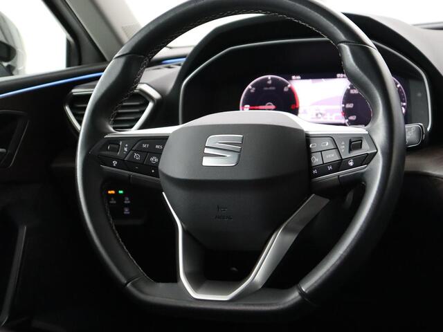 Seat LEON 1.4 TSI eHybrid PHEV Xcellence | SOH 92% | Stoelverwarming | Trekhaak | Adaptive cruise | Carplay | Stuurverwarming | Navigatie | Keyless | Full LED | Sfeerverlichting | Plug In