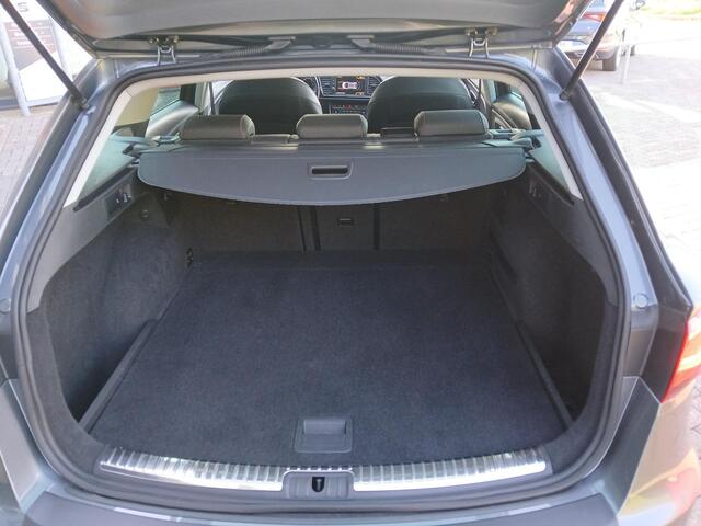 Seat LEON ST 1.4 TSI (150pk) FR + Panoramadak + alcantara bekled. + Beats audio + 18 inch etc.