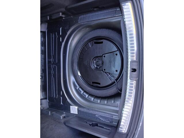 Seat LEON ST 1.4 TSI (150pk) FR + Panoramadak + alcantara bekled. + Beats audio + 18 inch etc.