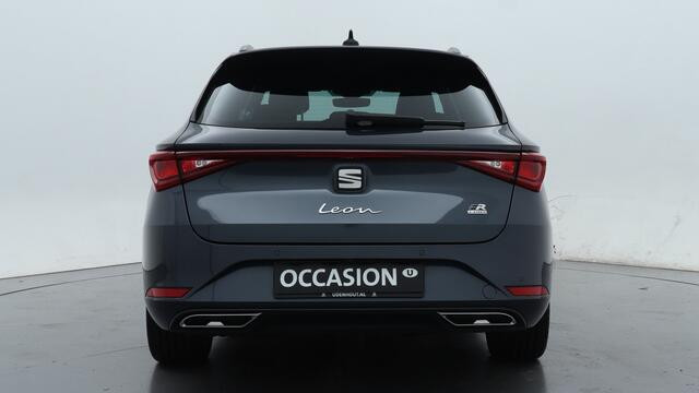 Seat LEON Sportstourer 1.4 TSI eHybrid PHEV 204pk FR Business Intense DSG / Elektrische achterklep / Keyless entry / Navigatie .