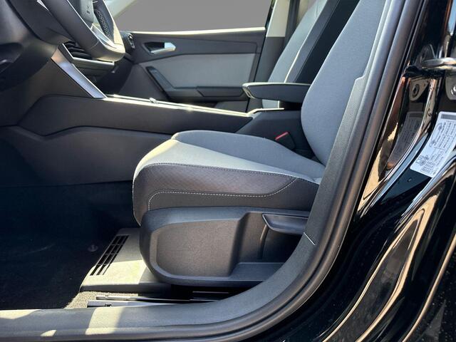 Seat LEON Sportstourer Style Business Intense 1.5 eTSI 115 PK DSG Stationwagen | Matrix LED| Herwaardering!