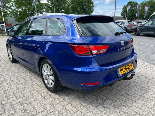 Seat LEON ST 1.0 EcoTSI Style Business Intense trekhaak, cruise, carplay, clima