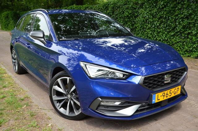 Seat LEON Sportstourer 1.5 eTSI FR Business Intense Automaat/Led/Pdc/Ecc/Virtual Cockpit/Cr-Control adaptief/Privacy-Glass/18-Inch Lmv/Trekhaak-Wegklapbaar/Apple Carplay/Android Auto