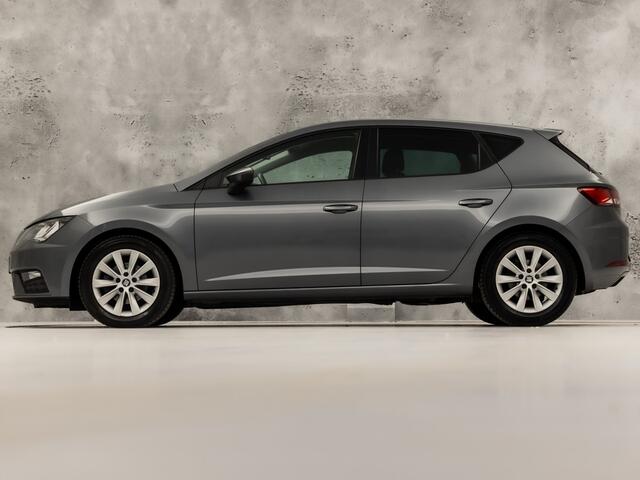 Seat LEON 1.0 TSI Sport (APPLE CARPLAY, GROOT NAVI, CLIMATE, PARKEERSENSOREN, KEYLESS, SPORTSTOELEN, GETINT GLAS, CRUISE, NIEUWSTAAT)