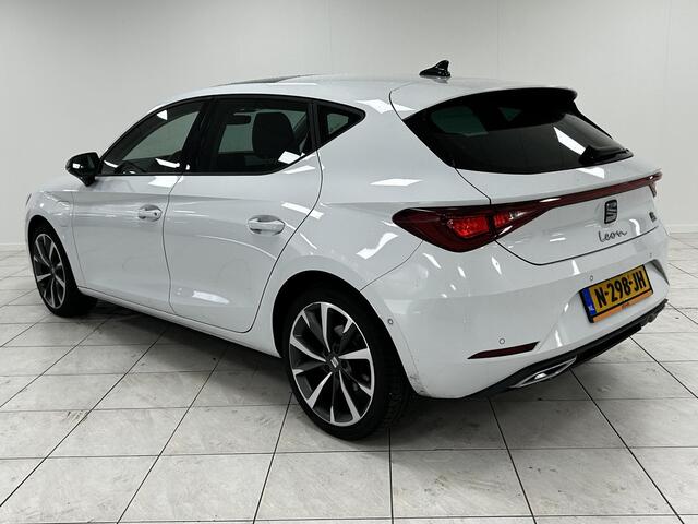 Seat LEON 1.4 TSI eHybrid PHEV FR Business Intense | PANORAMADAK | NAVIGATIE | ACHTERUITRIJCAMERA