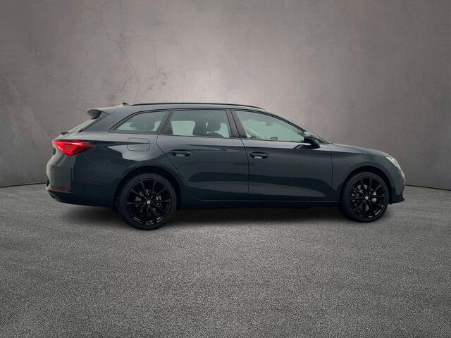 Seat LEON Sportstourer Style Business Intense 1.5 TSI eHybrid 204pk DSG Automaat Adaptive cruise control, Black Pack, Navigatie, LED matrix koplampen, Achteruitrijcamera