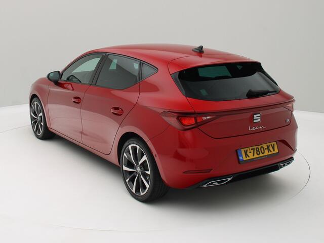 Seat LEON 1.5 eTSI FR Launch Edition Camera / Full matrix LED / Virtual Cockpit / Origineel NL