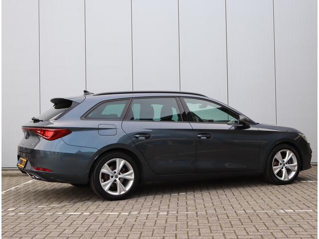 Seat LEON Sportstourer 1.5 TSi FR Launch | Trekhaak | Travel assist