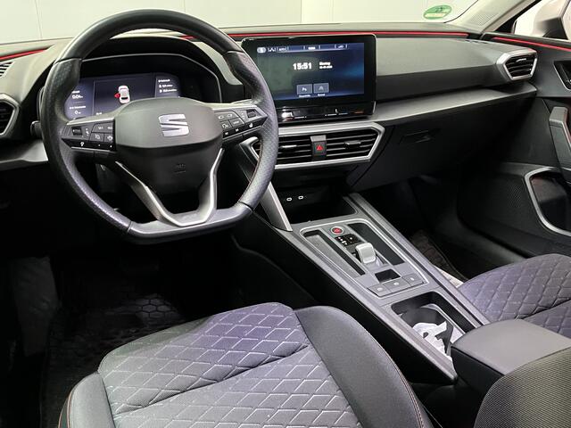 Seat LEON 1.4 TSI eHybrid PHEV FR / AUTOMAAT/ PARK.SENSOR.V+A/ CAMERA/ STUUR+STOELVERWARM./ ACC/ FULL LINK/ DODEHOEK/ KEYLESS/ DIGITAL DASH/ RIJ-MODI/ NAVI/ DAB/ CLIMA/ 17'' LMV