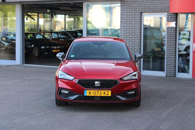 Seat LEON 1.0 eTSI FR Business Intense Adaptive/Led/NL Auto!!