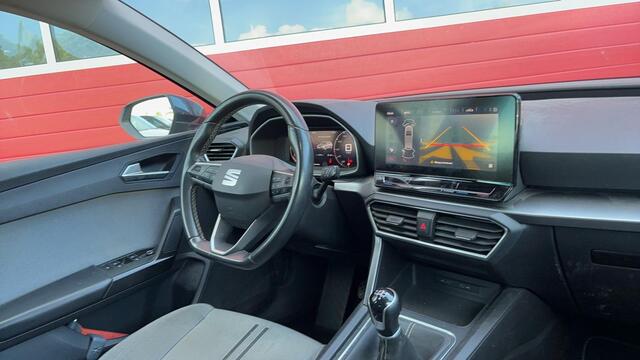 Seat LEON Sportstourer 1.0 TSI Style Launch Edition TREKHAAK / CAMERA / FULL LED / CARPLAY / CLIMA / PDC / ACC / DAB+ / NL-AUTO