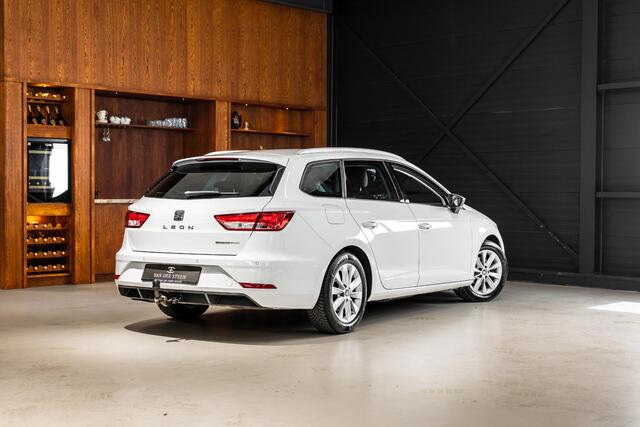Seat LEON ST 1.0 EcoTSI Style Business Intense Leder | Stoelverwarming | Afn. Trekhaak