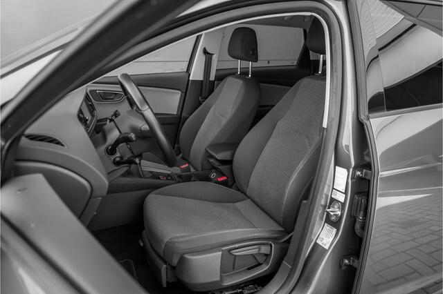 Seat LEON ST 1.0 EcoTSI Style Business Intense Parkeerhulp Cruise Climate