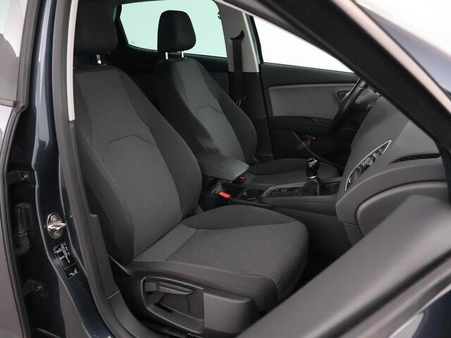 Seat LEON 1.5 TSI STYLE ULTIMATE EDITION+ TREKHAAK | CARPLAY | CAMERA | DAB | NAVIGATIE