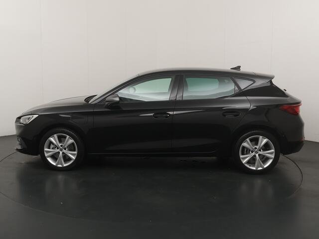 Seat LEON 1.5 TSI e-Hybrid 204 pk FR Business | Stoel- en stuurwiel verwarming | Adapt. Cruise | Camera | 1/2 leer | Fabrieksgarantie t/m 05-2029 |